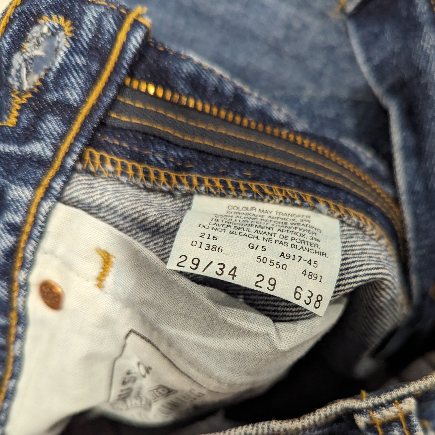 Levis 550