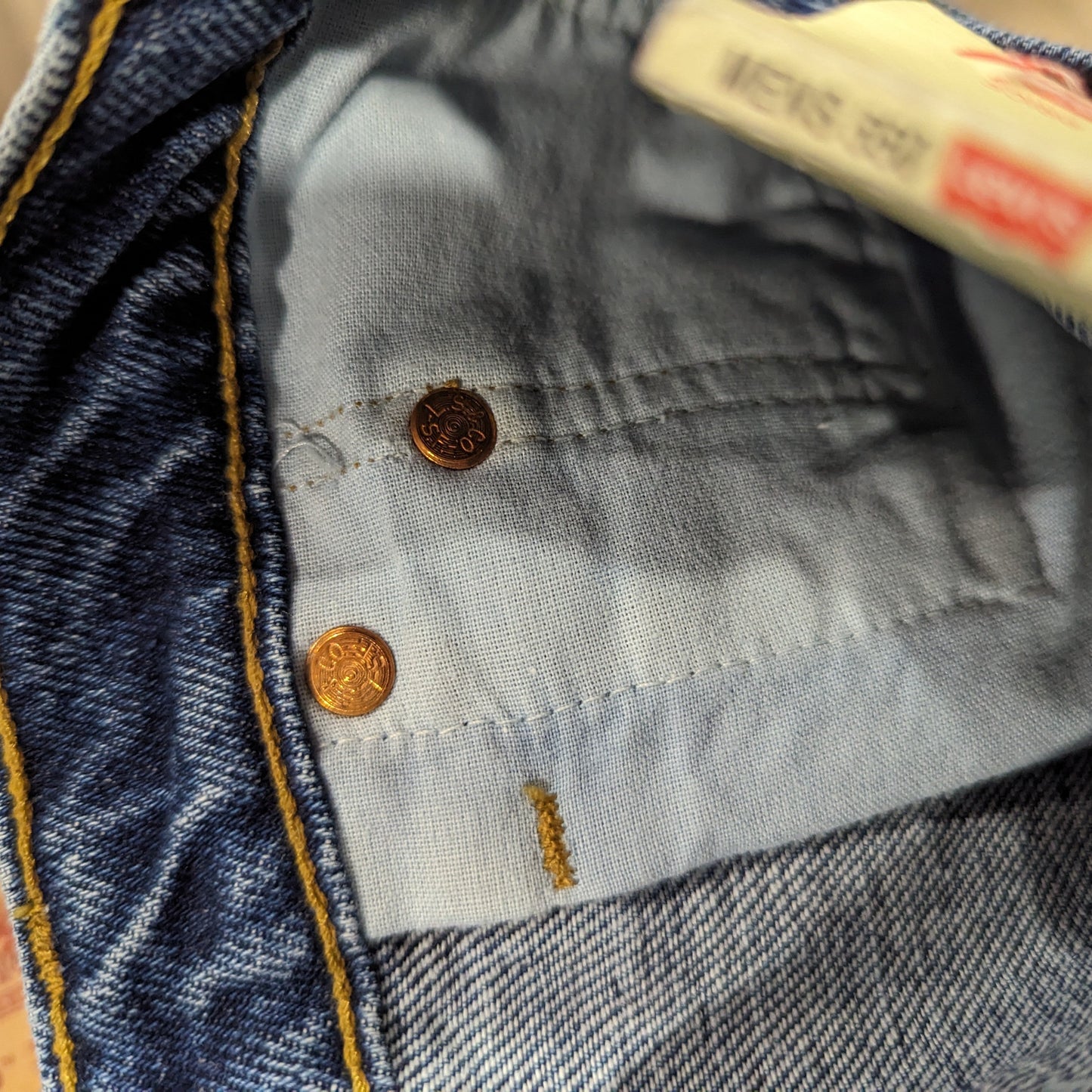Levis 550
