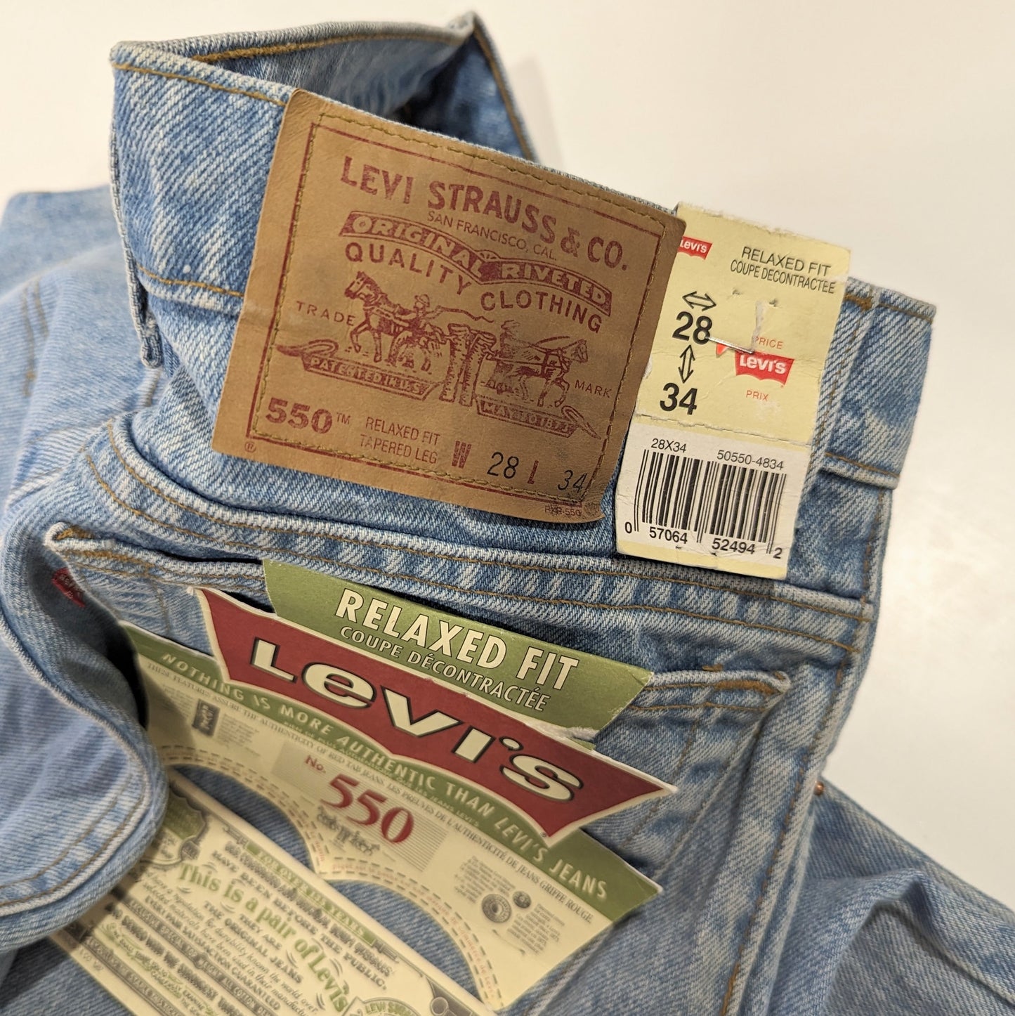 Levis 550