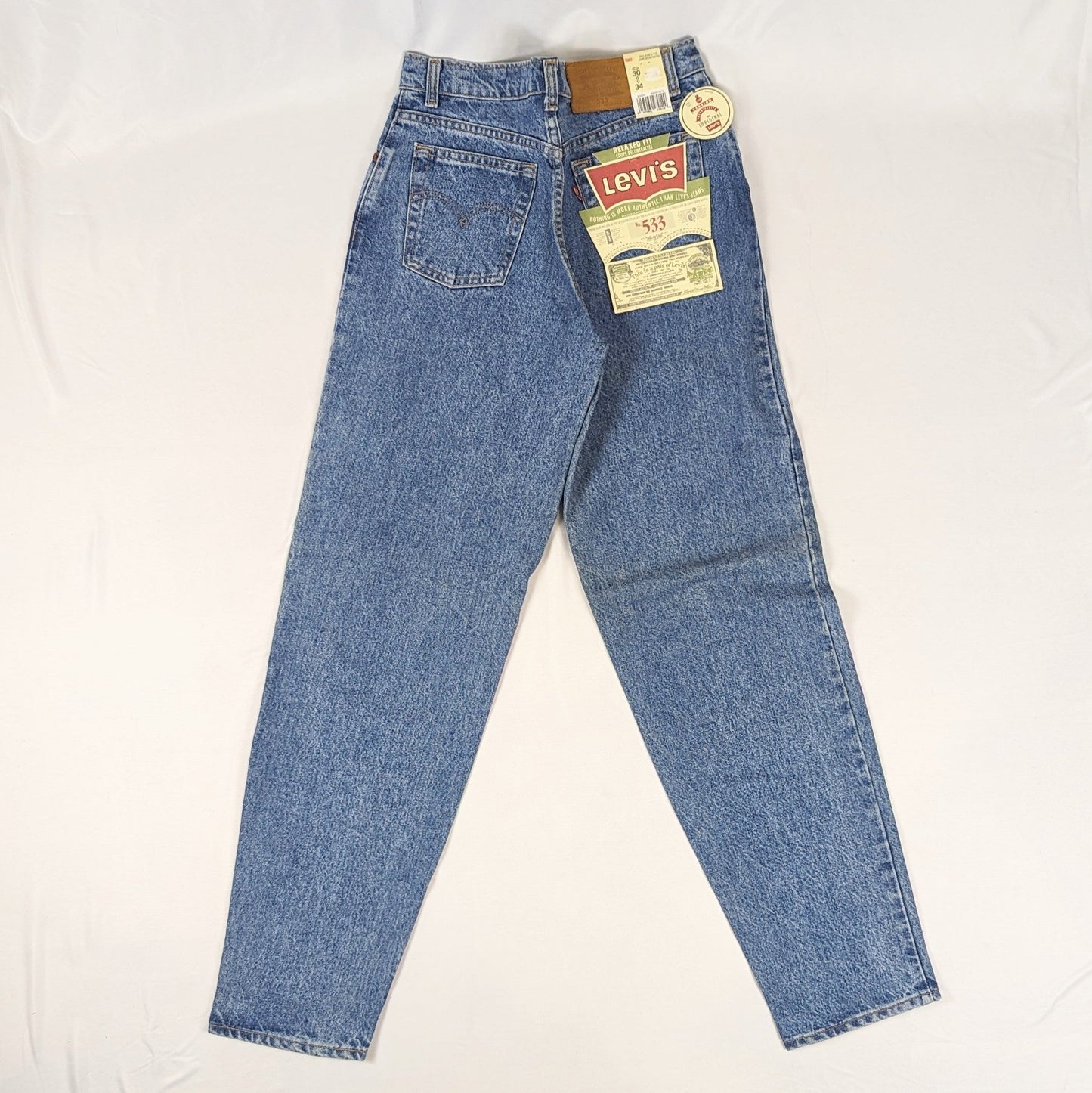 Levis jeans vintage 90s relaxed fit made in Canada 30x34